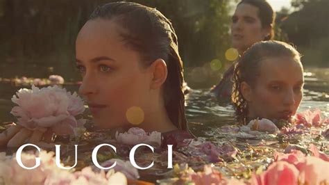 who are the women in the gucci bloom commercial|Gucci Bloom perfume commercial.